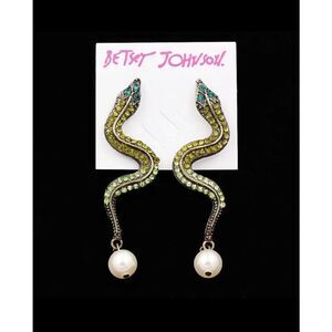BJ Adorable Snake Earrings